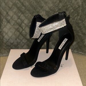 Cape Robbin Black Heels with Silver Straps